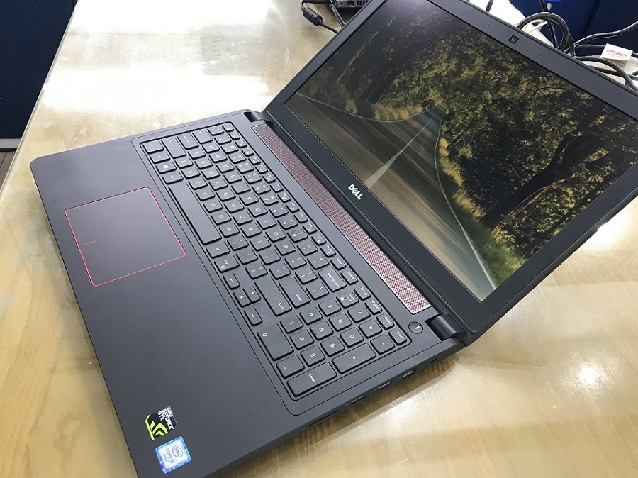Dell Inspiron 7559/ Core i7- 6700HQ/ RAM 16Gb/SSD 128Gb+ HDD 500Gb