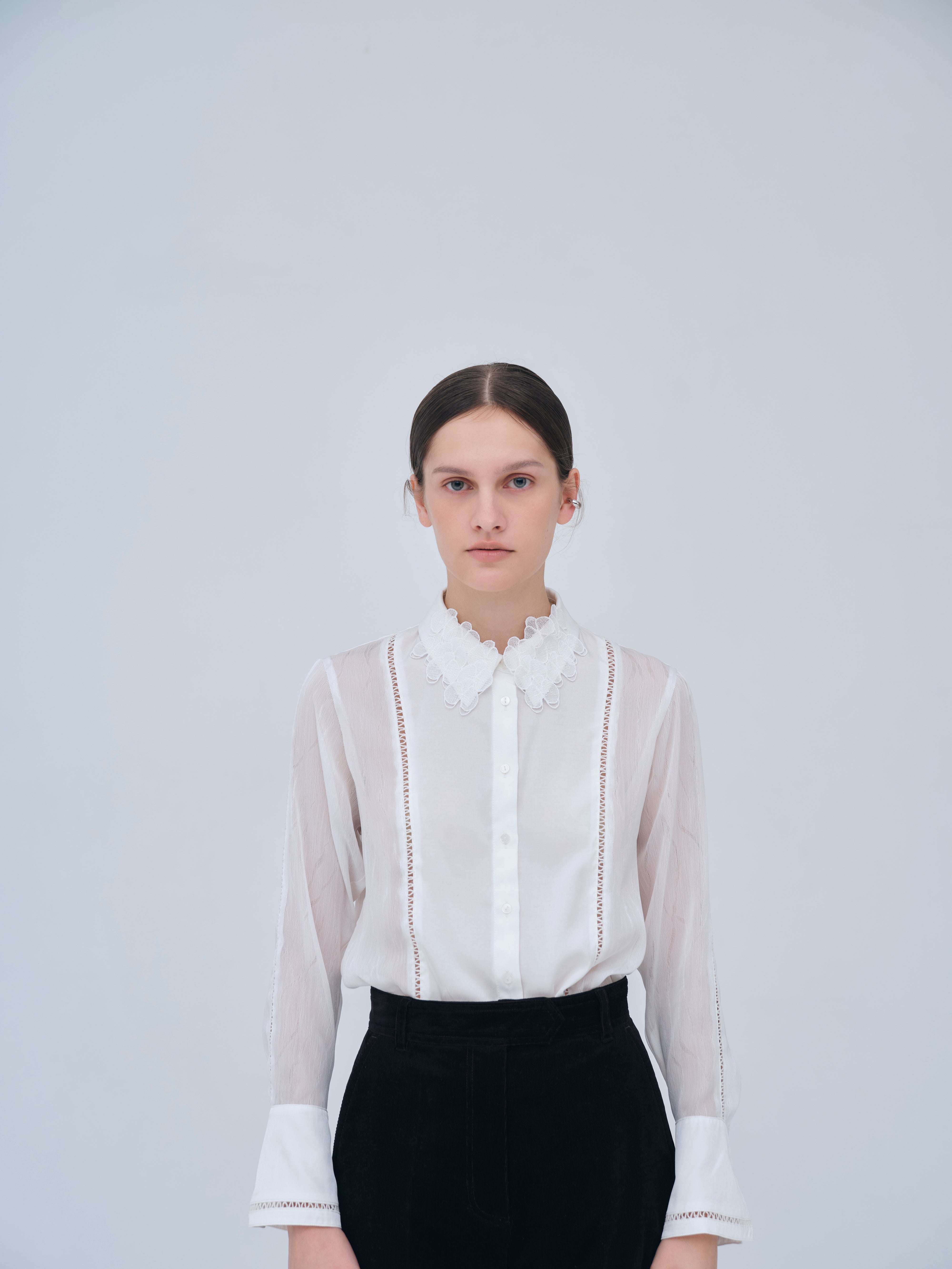 Orchid Embroidered Collar Shirt – L'AUBE BLANC
