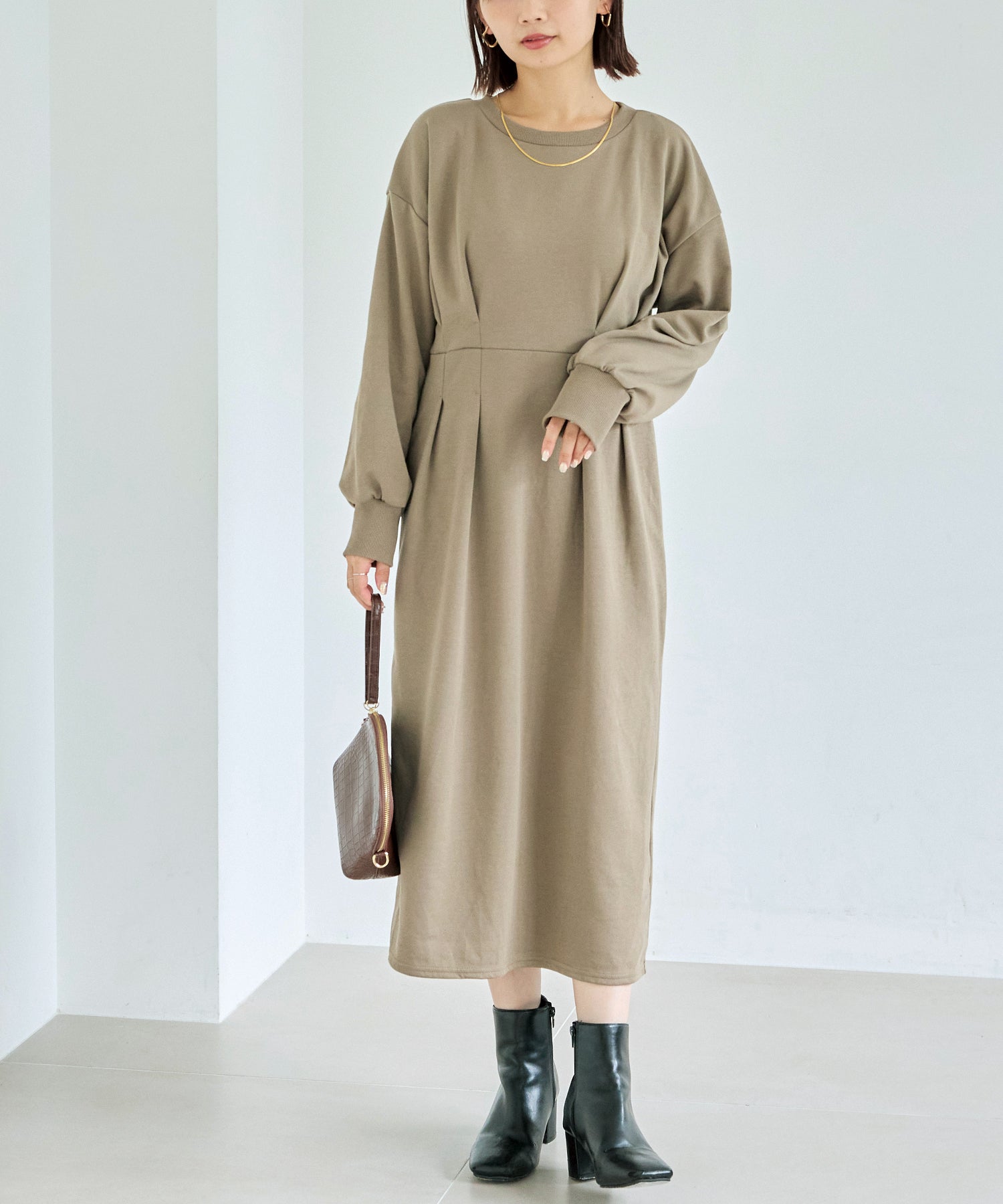 好機能シリーズ】吸湿発熱/静電気防止/ポンチタックワンピース | ラビ