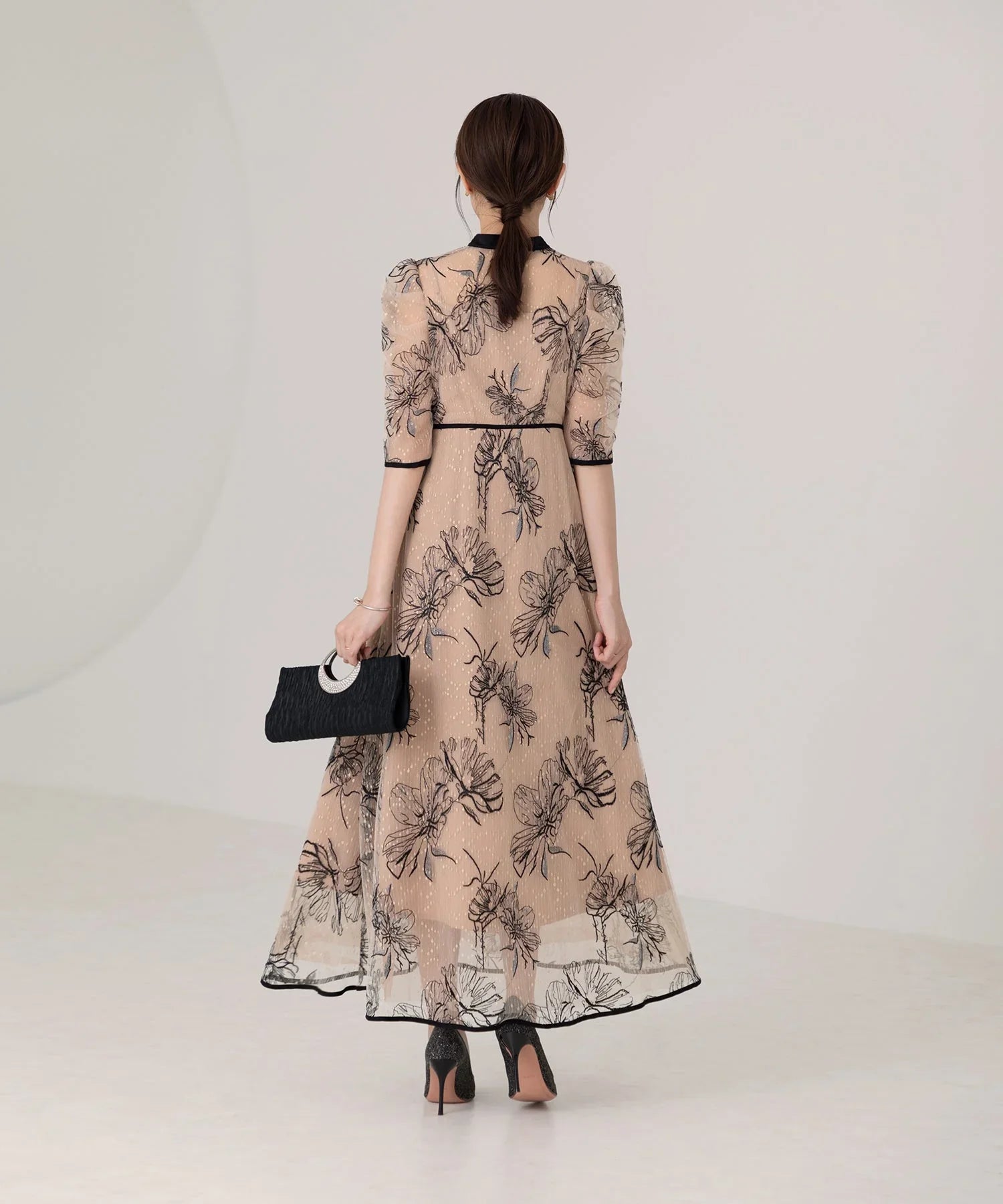 Leja レジャ 刺繍レース配色パイピングショルダーフリルドレス S 結婚