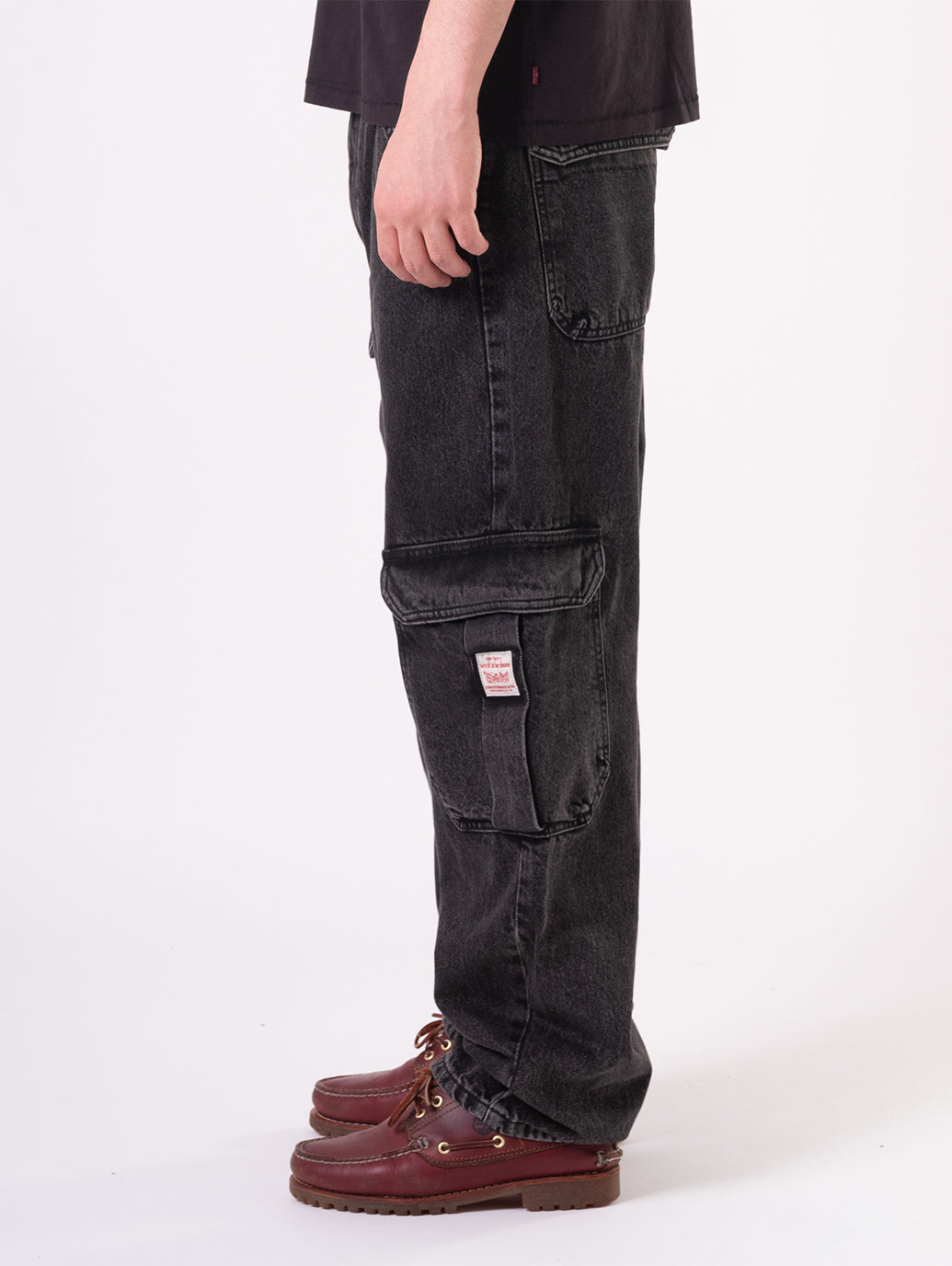 STAY LOOSE カーゴ ブラック – リーバイス®公式オンラインストア