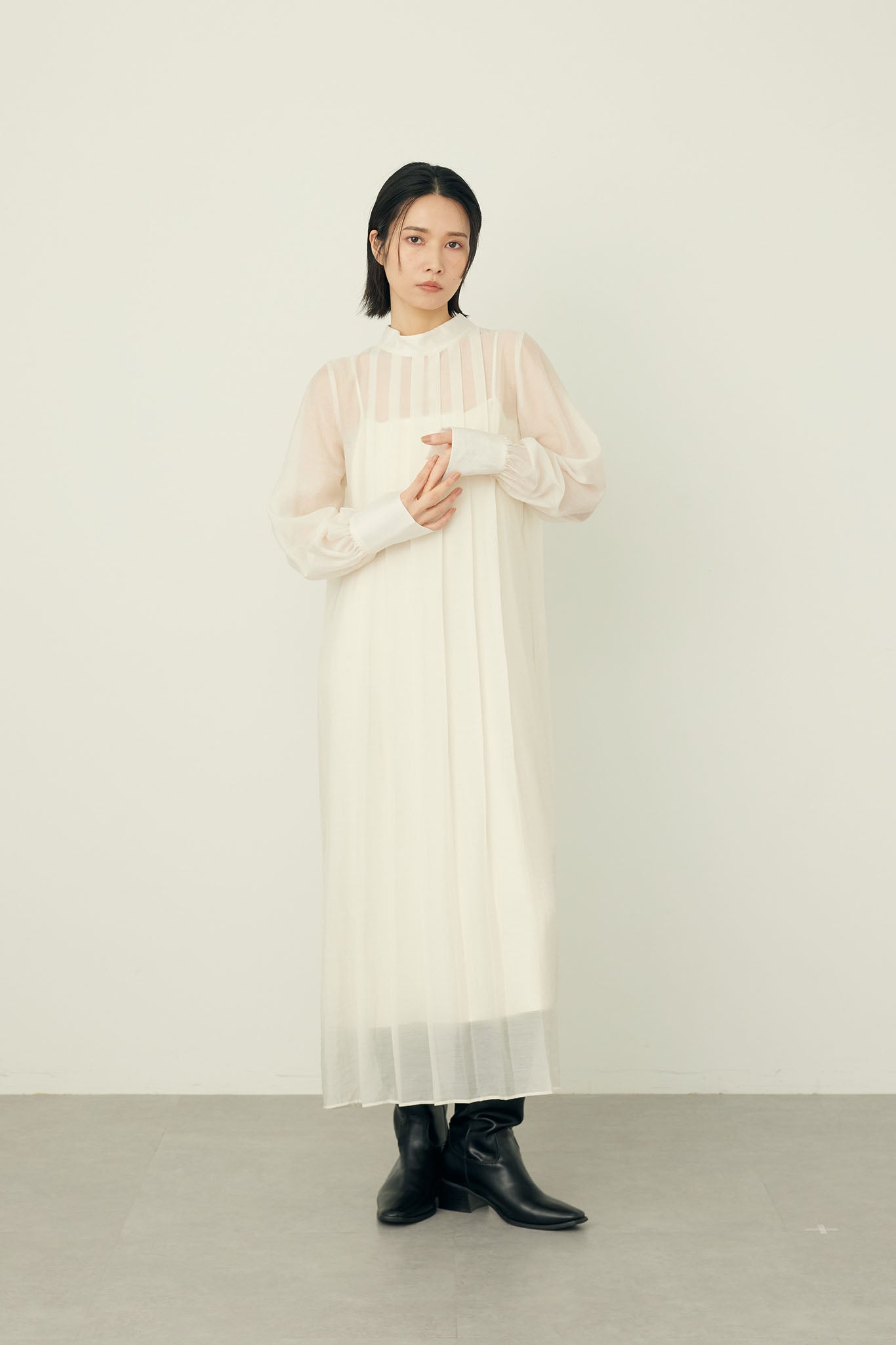 ハイネックシアワンピース