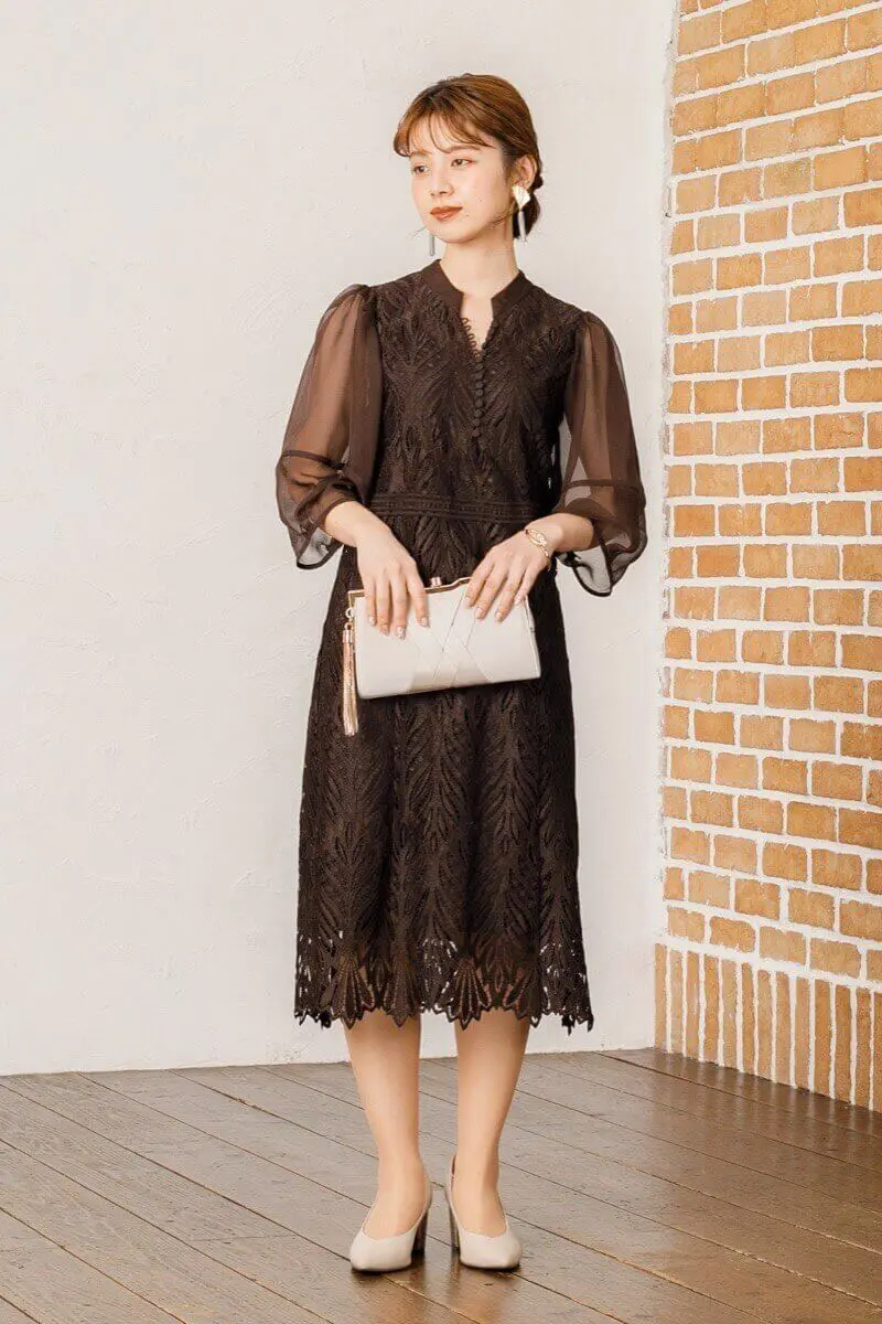 ダークブラウンのリーフ柄レースドレス | Dorry doll | M | 結婚式