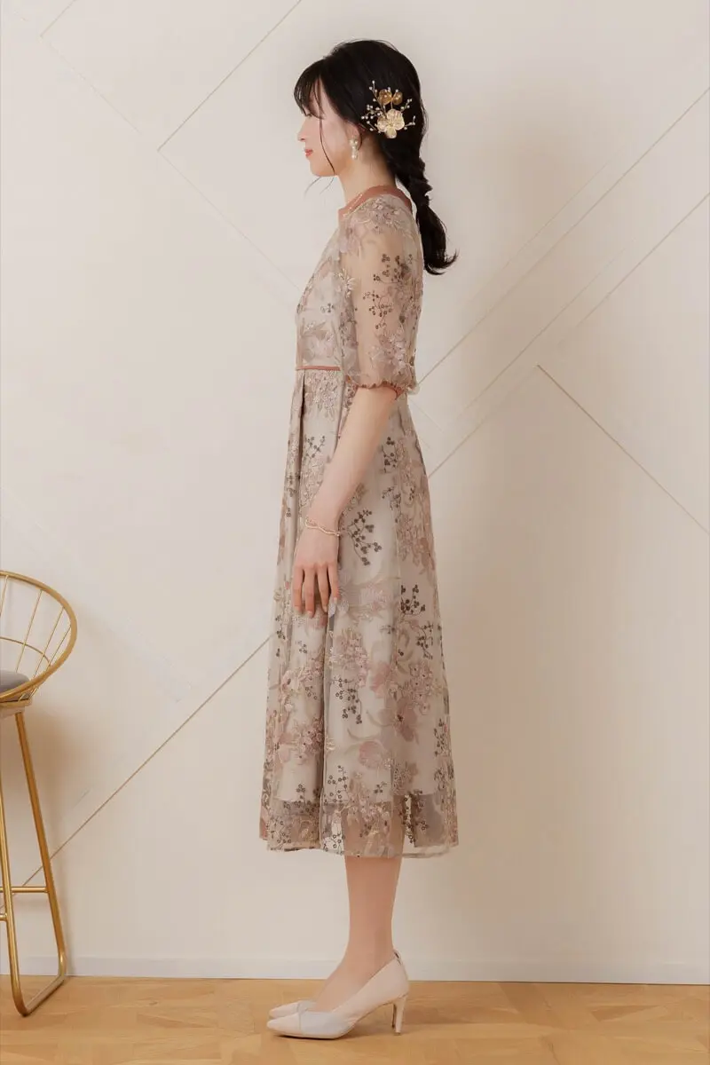 ピンクのフラワーエンブロイダリードレス | Dorry doll | M | 結婚式