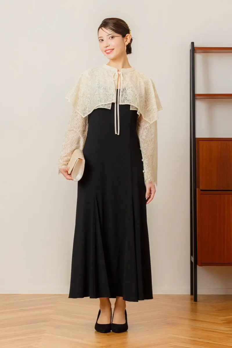 ベージュ×ブラックのレイヤードケープドレス | ANDRESD | S | 結婚式