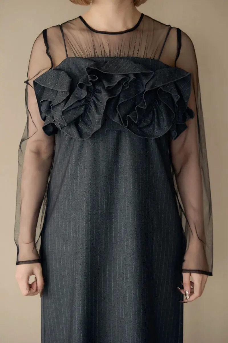 グレーのフリルビスチェストライプドレス | LE' RURE | M | 結婚式