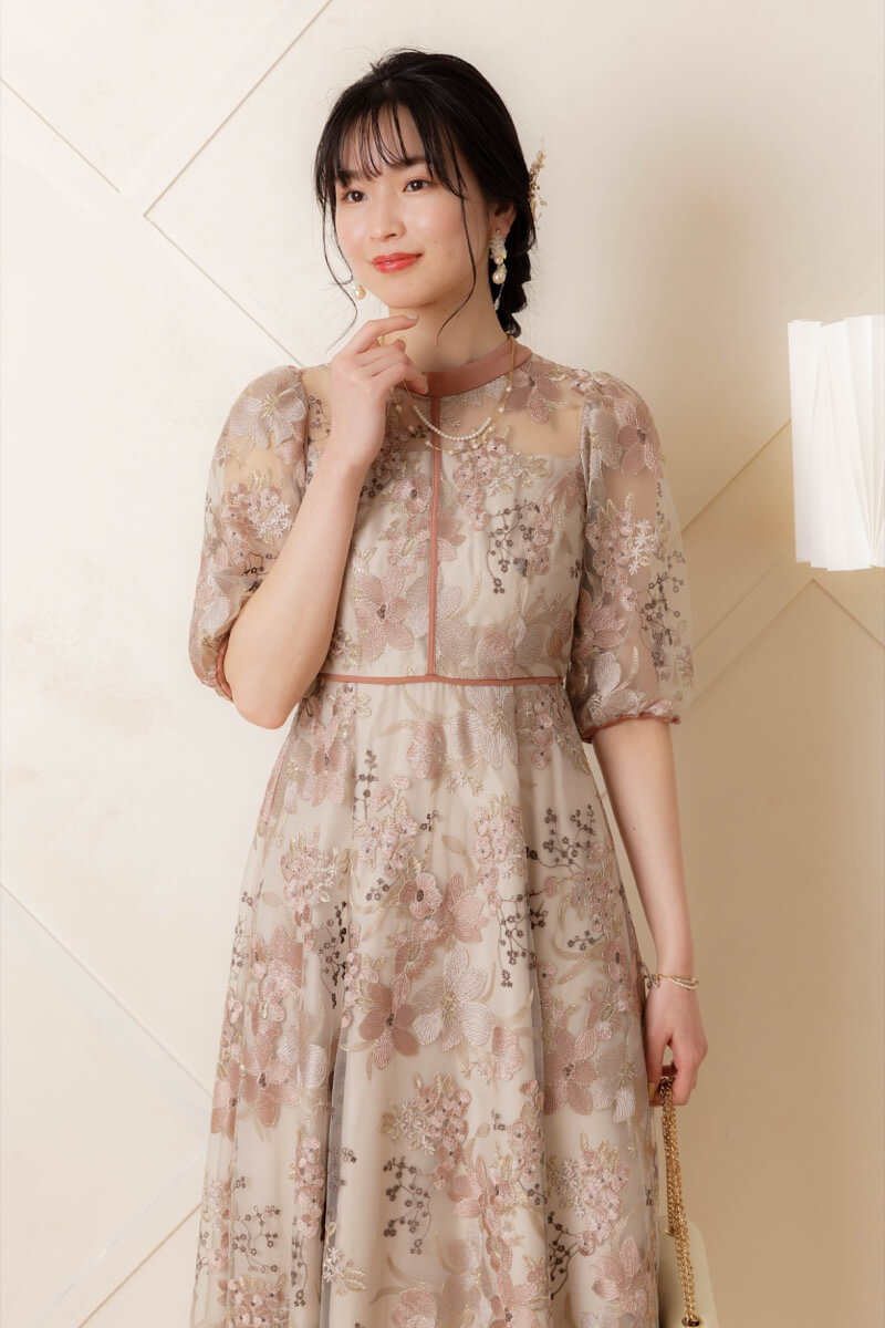 ピンクのフラワーエンブロイダリードレス | Dorry doll | M | 結婚式