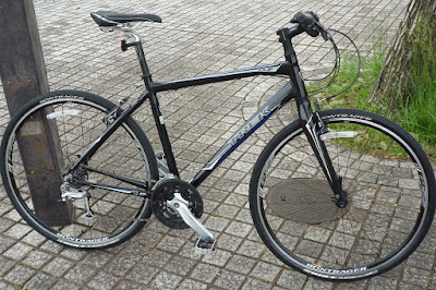 Trek 7.5FXクロスバイク ブラック 手渡し限定（福岡県） Trek 7.5FX