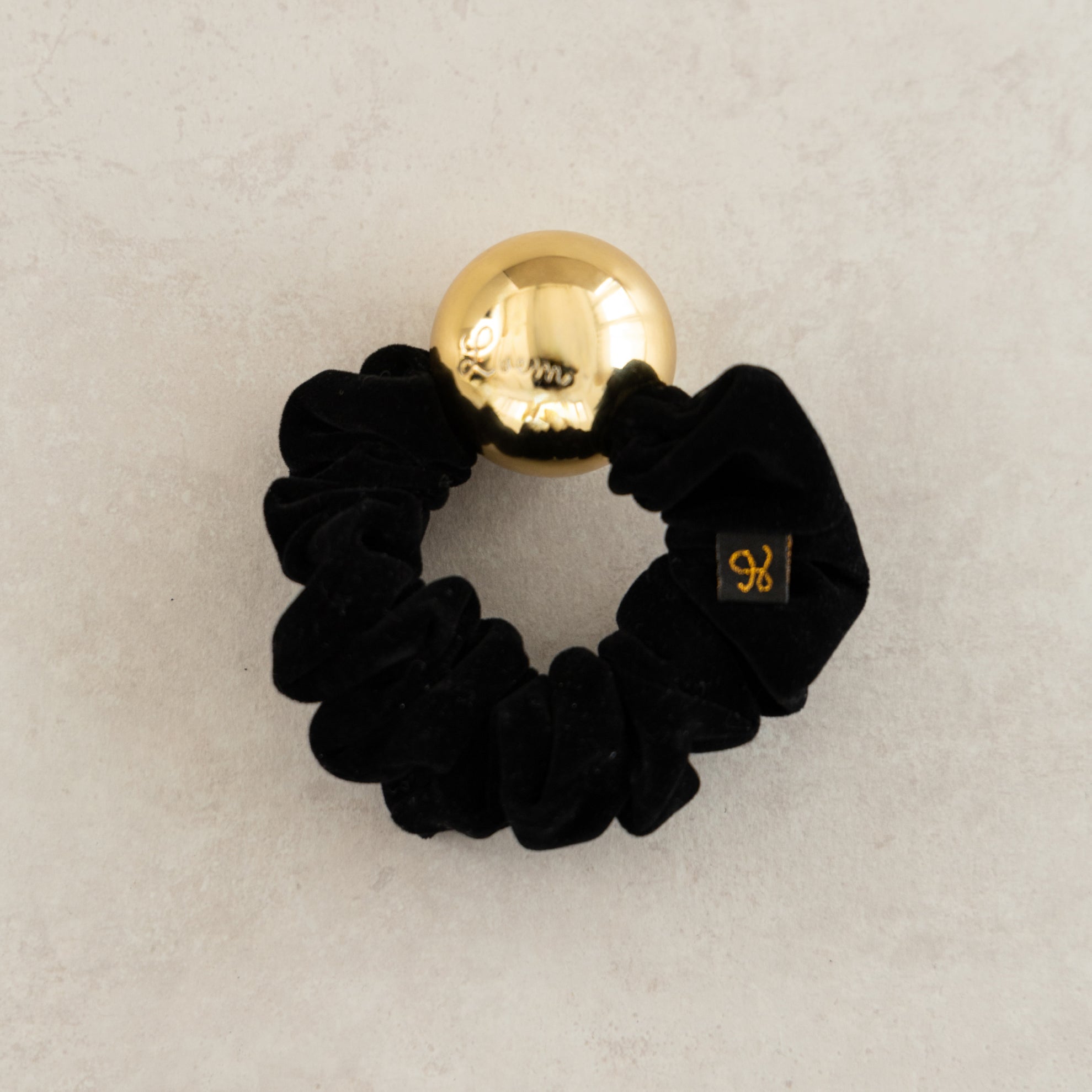 moon -black- – LOEM TOKYO