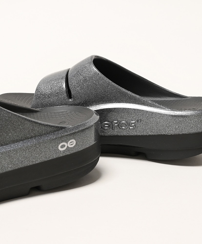 OOmega OOahh Luxe(22cm(M3/W5) Black Sparkle/ブラックスパークル): OOFOS