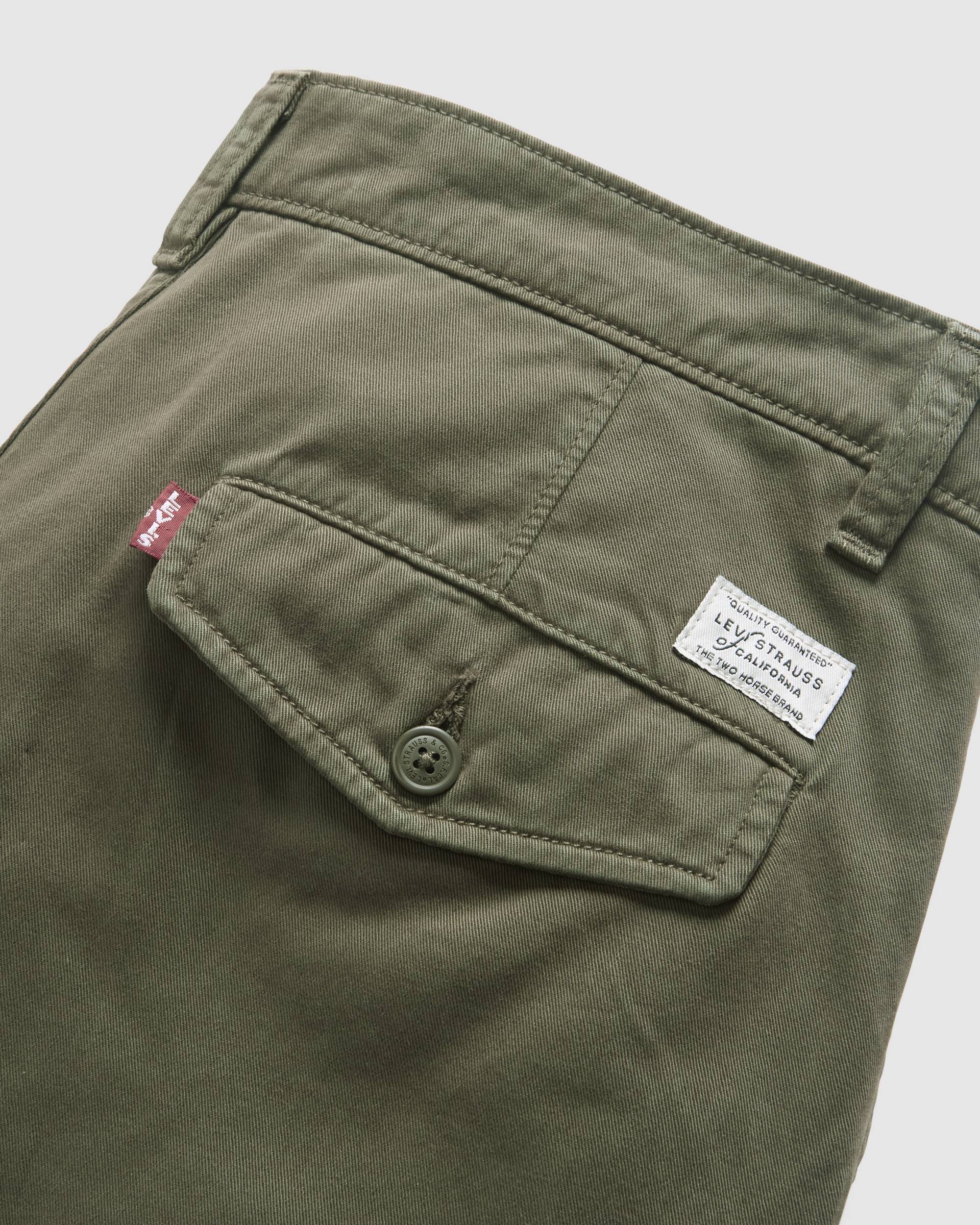 Xx Chino Authentic Relaxed Men's Pants - Green | Levi's® US