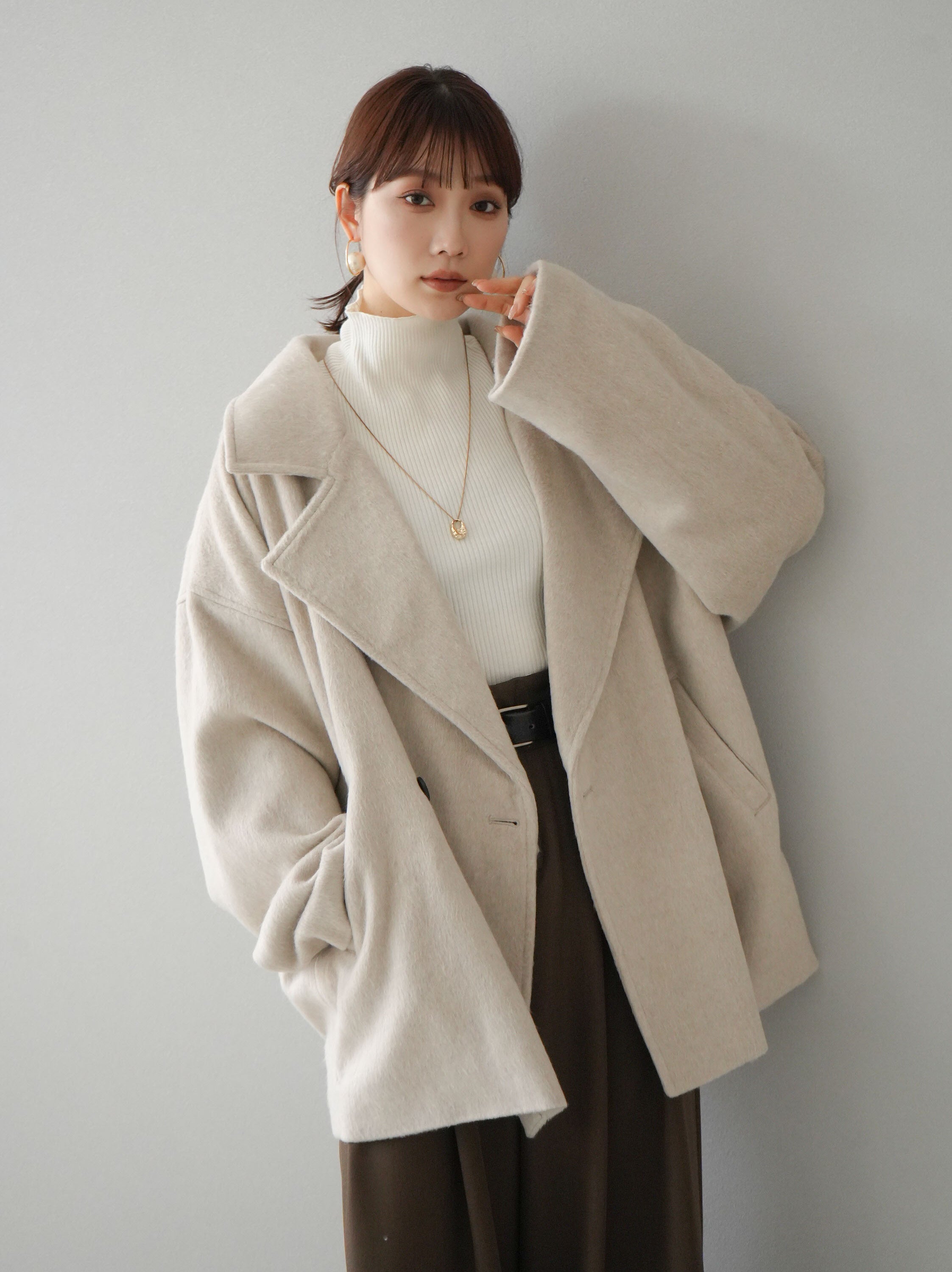 SET]フェイクビーバーミドルコート+袖ボタンハイネックリブニット