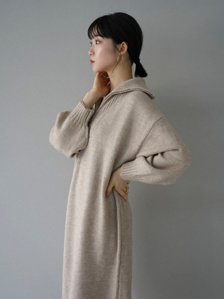 ハイネックジップニットワンピース/ベージュ – Lumier