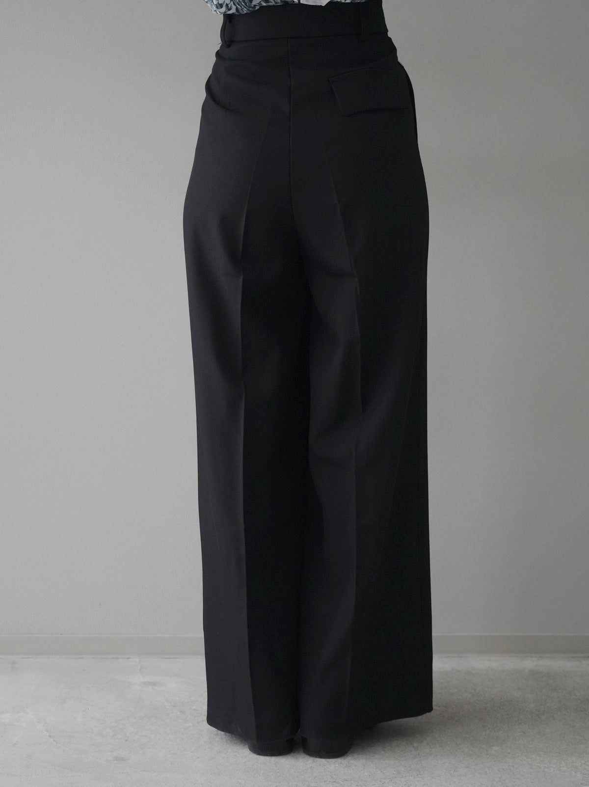 予約]デザインタックワイドパンツ/ブラック – Lumier