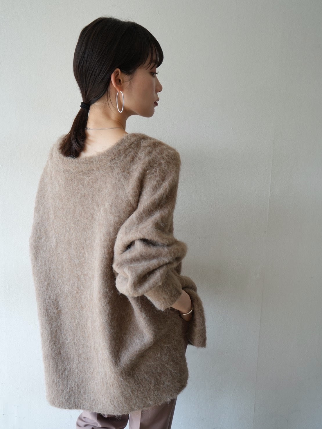 予約]オーバーモヘアニットプルオーバー/モカ – Lumier