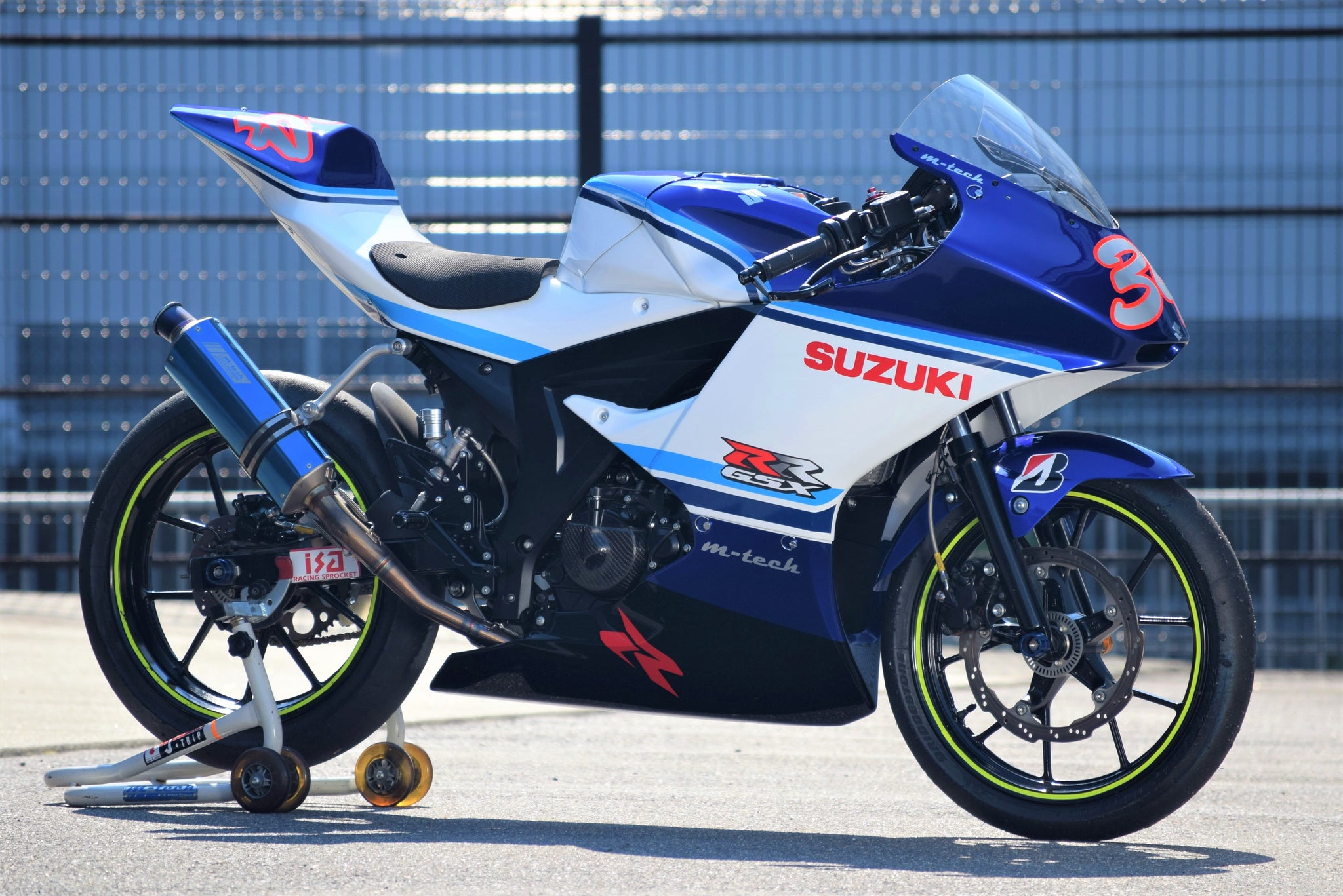 在庫有り＊GSX-R125 FRP フルカウル レース用 – motorcycle proshop