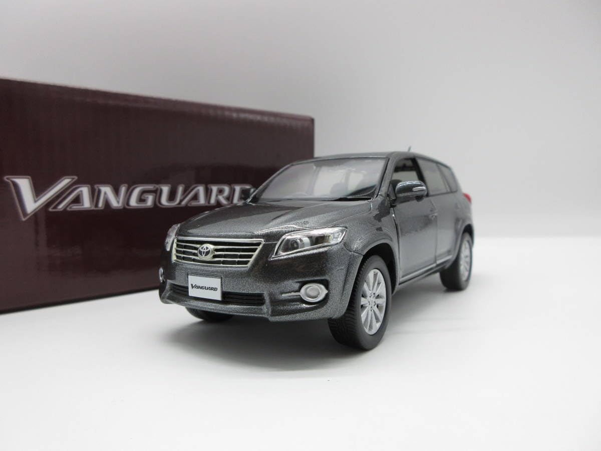 Amazon.co.jp: 1/30 トヨタ ヴァンガード VANGUARD 後期 カラー