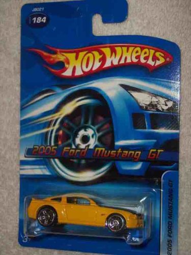 Amazon.com: Hot Wheels FORD MUSTANG GT 2006 Yellow 2005 Mustang GT
