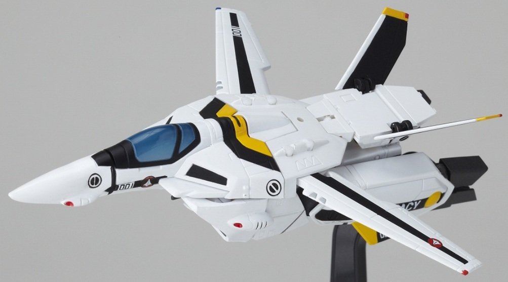 Amazon.co.jp: リボルテックヤマグチ No.083 三段変形バルキリー VF-1S