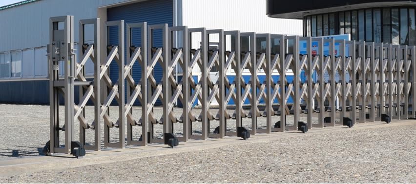 Amazon.co.jp: 高強度タイプ大型伸縮ゲート 両開きスチールレール式