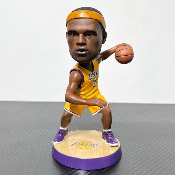 正規品】レブロン・ジェームズ ボブルヘッド 124個限定生産 正規品