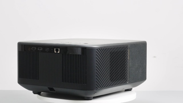 Amazon.co.jp: Yaber K3 プロジェクター 超高輝度 990 ISO Lumens