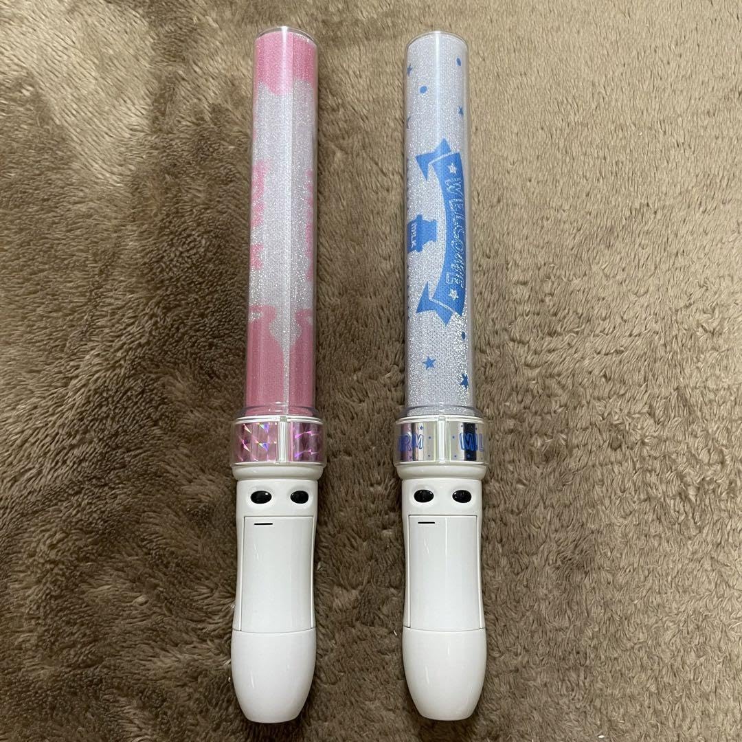 Amazon.co.jp: M!LK 初代公式ペンライト2本セットカラチェン : 産業