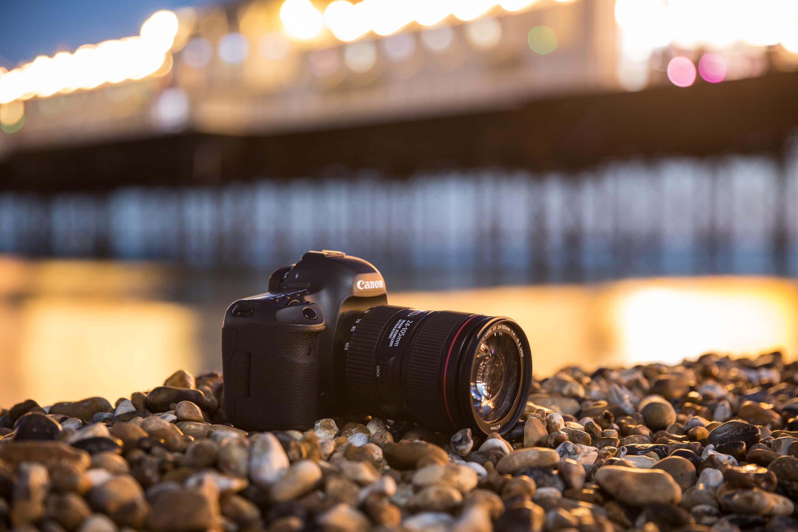 Canon Zoom Lens EF24-105mm F4L is II USM - White Box (New) (Bulk