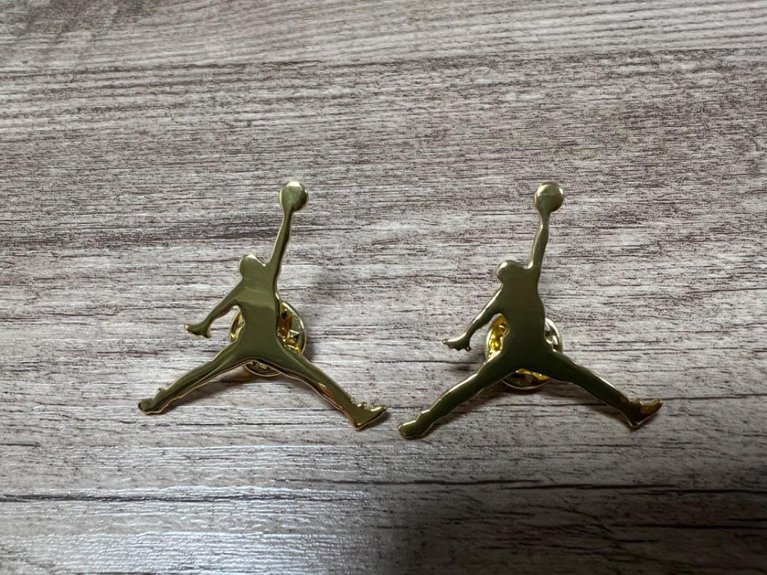 Amazon | ジョーダン ピンバッジ 2個セット | バッジ | おもちゃ