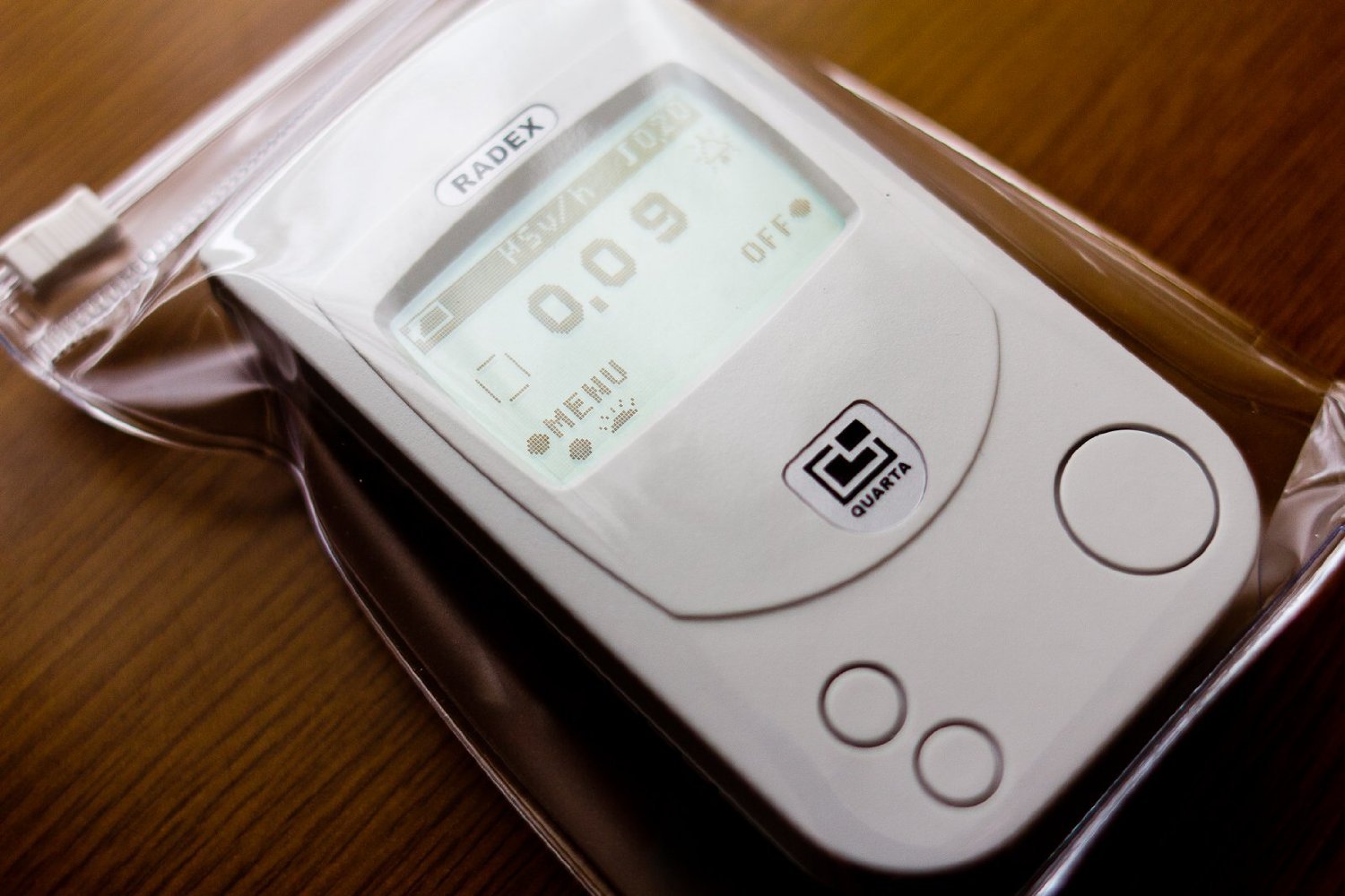 Amazon.co.jp: 放射能測定器 RD1706 : Industrial & Scientific