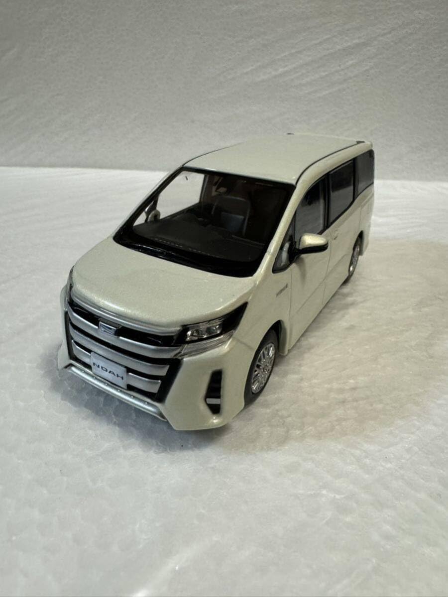Amazon | 1/30 ミニカー ノア NOAH 後期 カラーサンプル ミニカー