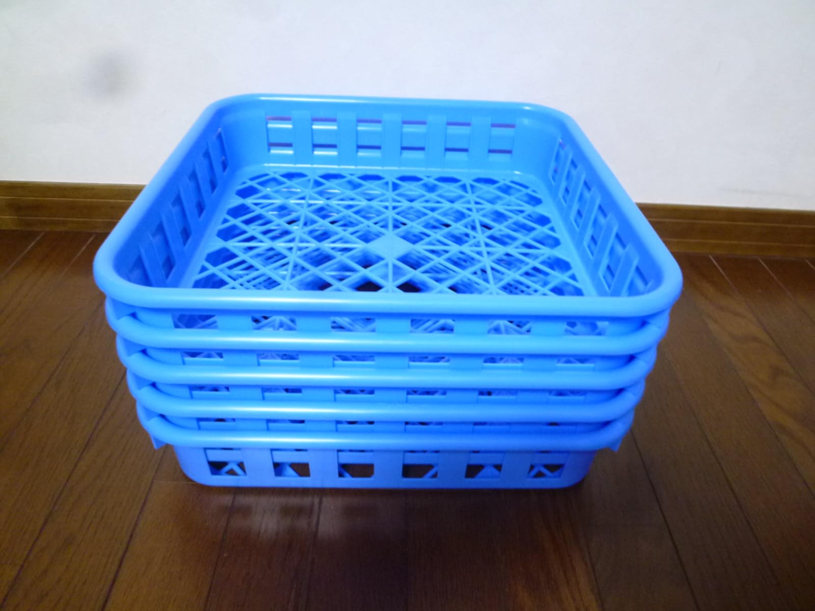 Amazon.co.jp: 阿古谷オオクワ園 便利！ボトルコンテナ（菌糸ビン収納