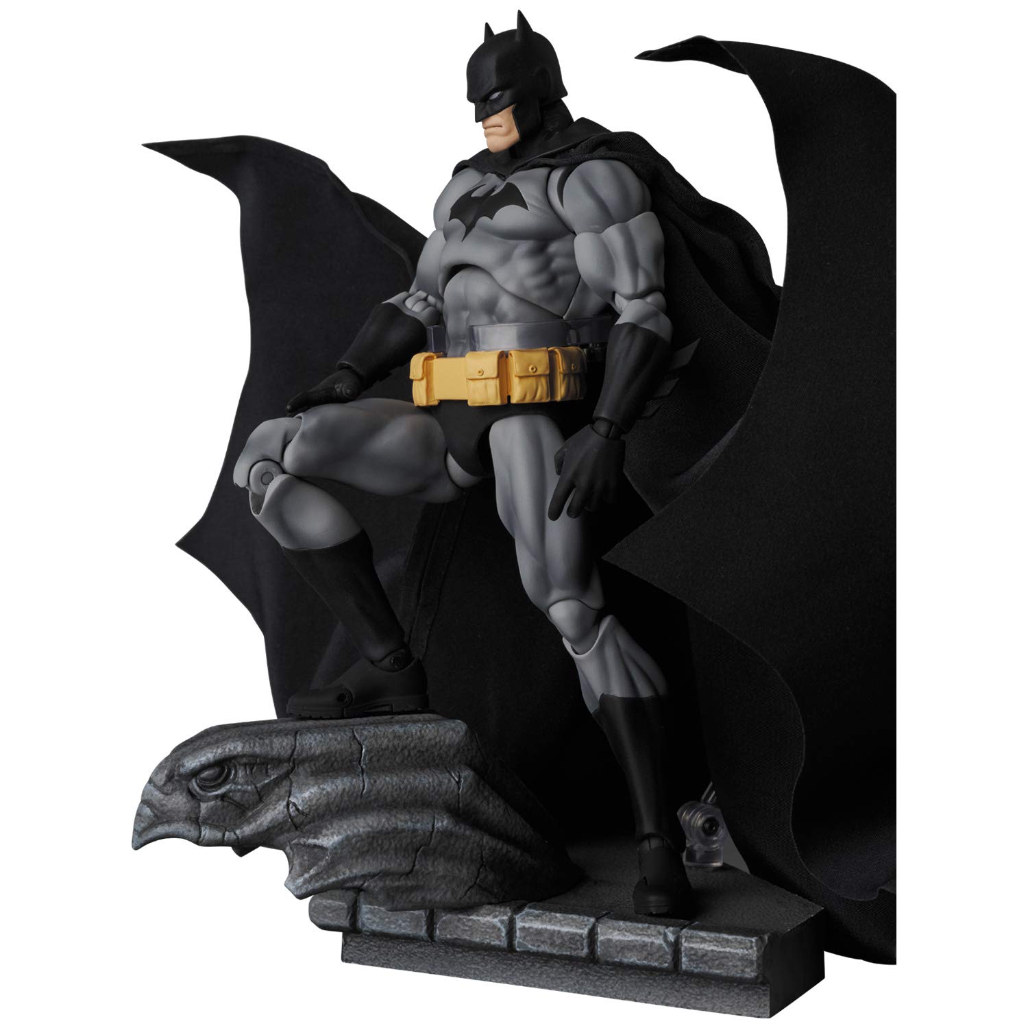 Amazon.com: DC Comics: Batman Hush (Black Version) Mafex Action