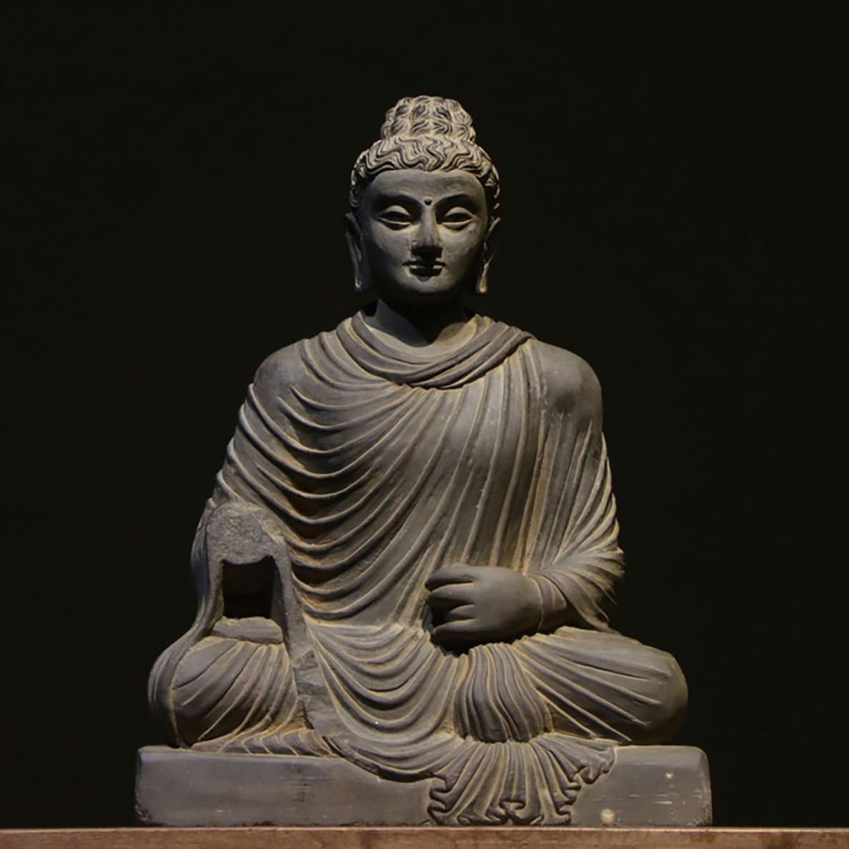 Amazon.co.jp: 羽彰古美術A147クシャーン朝時代 ガンダーラ石仏 灰色