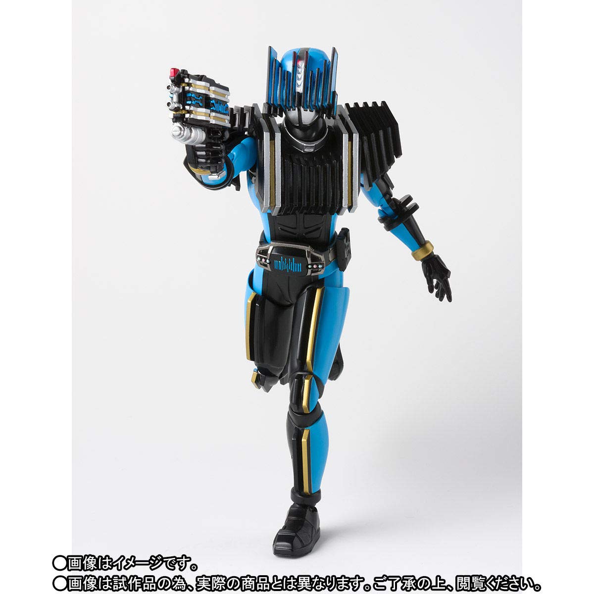 Amazon.co.jp: BANDAI S.H.Figuarts（真骨彫製法） 仮面ライダー