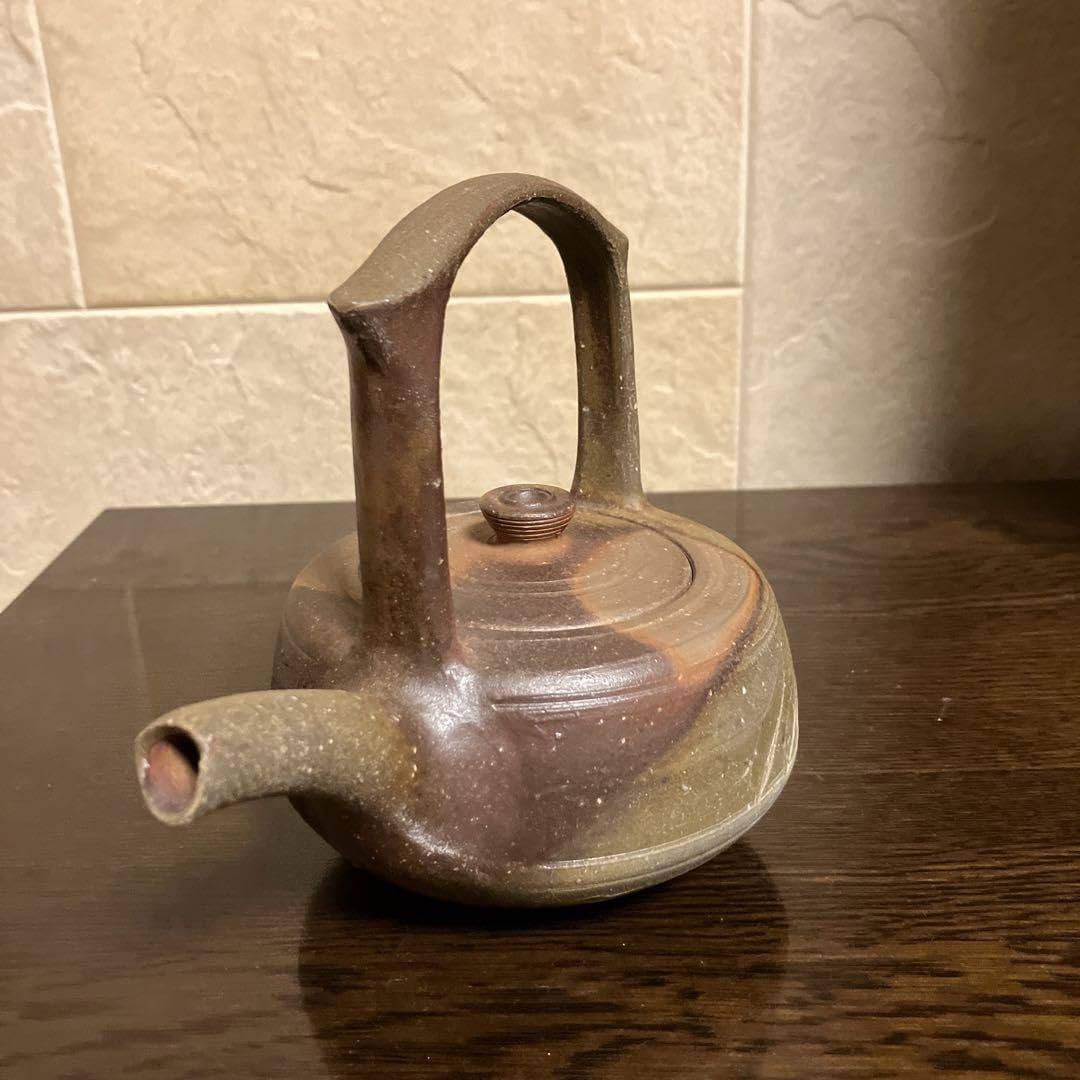 Amazon.co.jp: お 備前焼き 銚子 小日置武百作 : おもちゃ