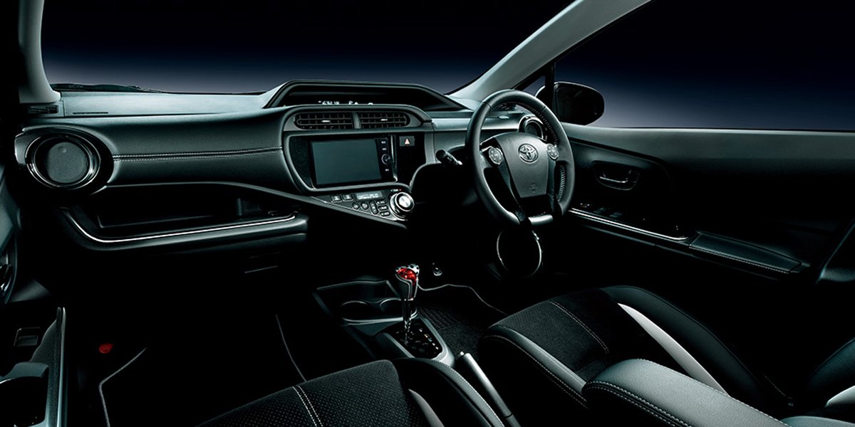 Amazon | TOYOTA/トヨタ純正【G's/ジーズ】インストルメントパネル5点