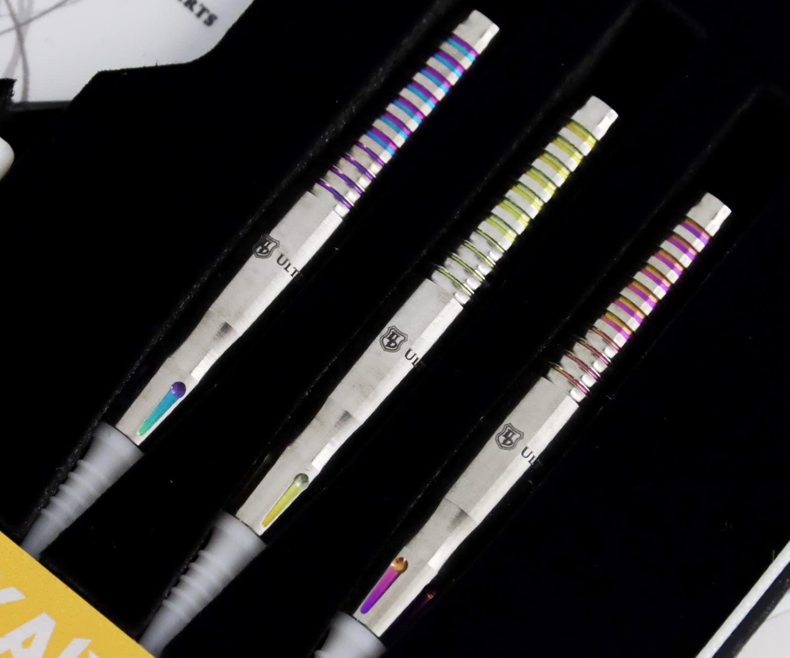 Amazon | アルティマダーツ カイザー5 Type1 プラス レインボー 荏隈