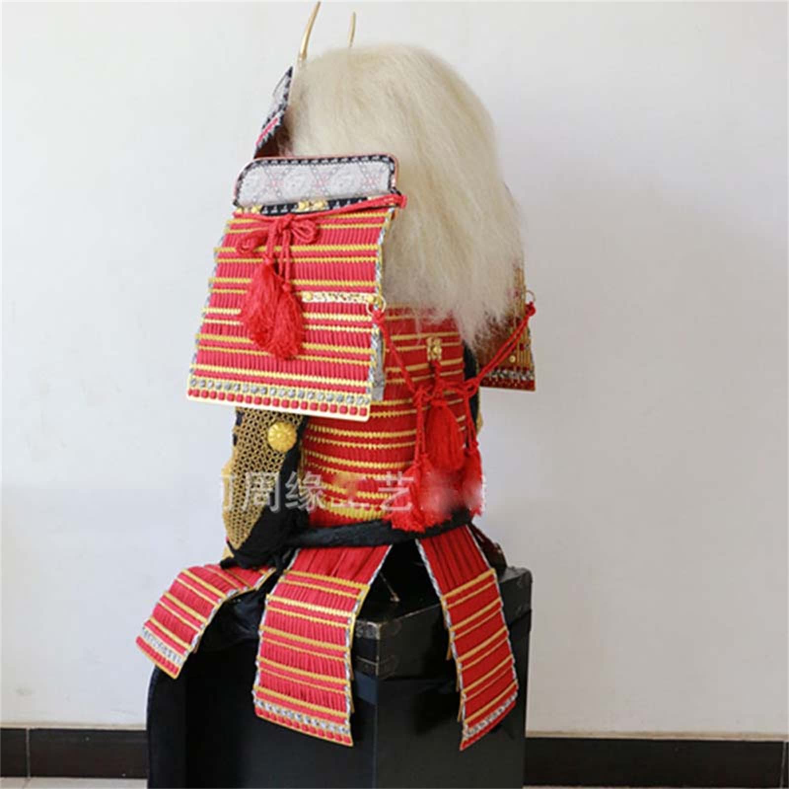 Amazon.co.jp: 手作り甲冑 兜 武士 鉄鎧 等身大甲冑 足 大人用 かぶる