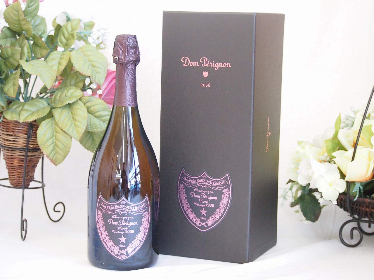 Amazon.co.jp: ドン ペリニヨン ロゼ750ml (正規輸入品 箱付き) ピンク