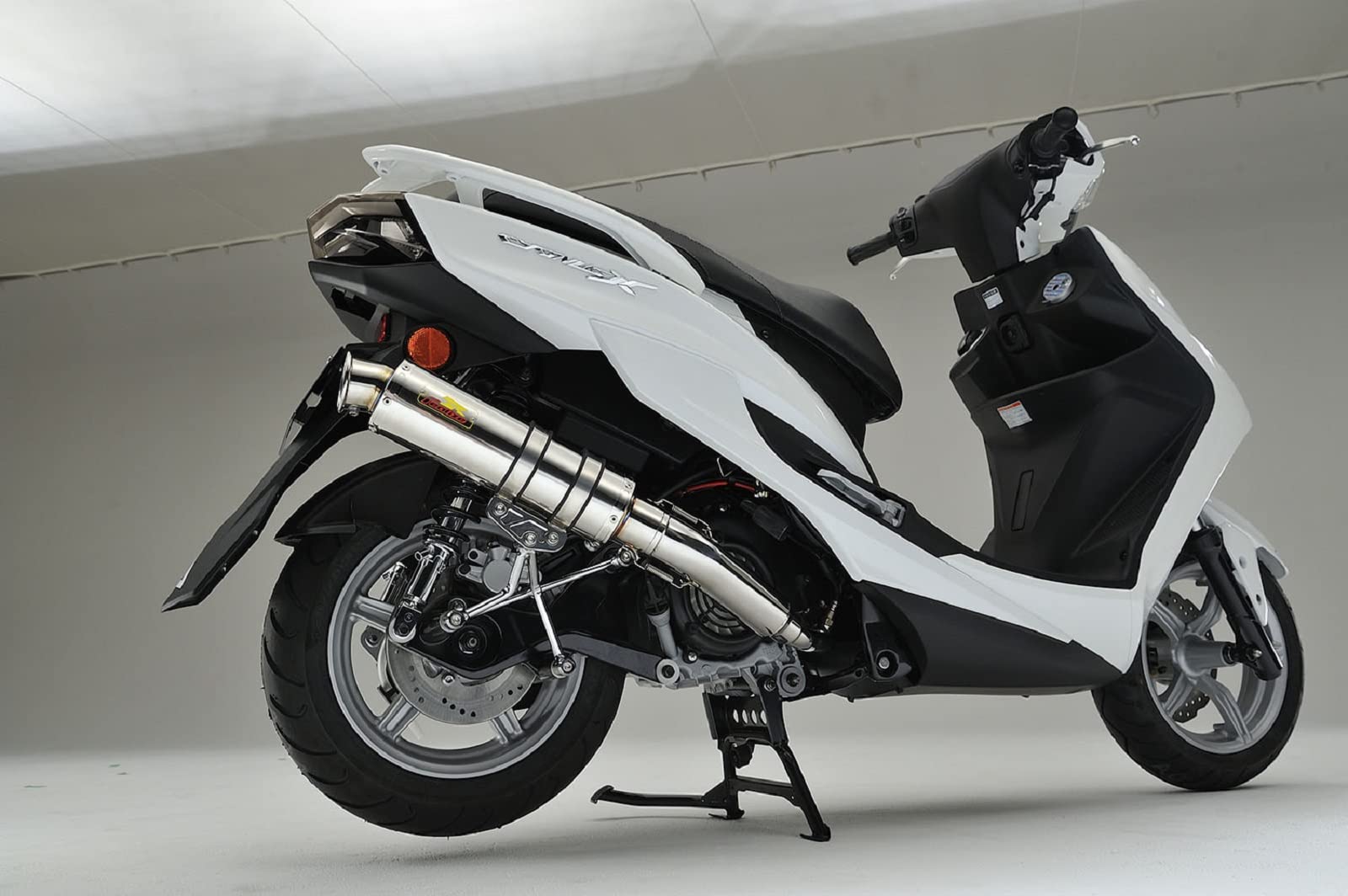 Amazon | Realize シグナスX SR バイクマフラー 4型 5型 EBJ-SEA5J 2BJ