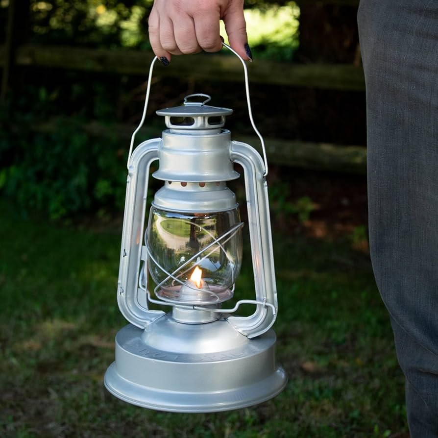 Amazon.com: Rayo Royal Kerosene Lantern Hurricane Indoor/Outdoor