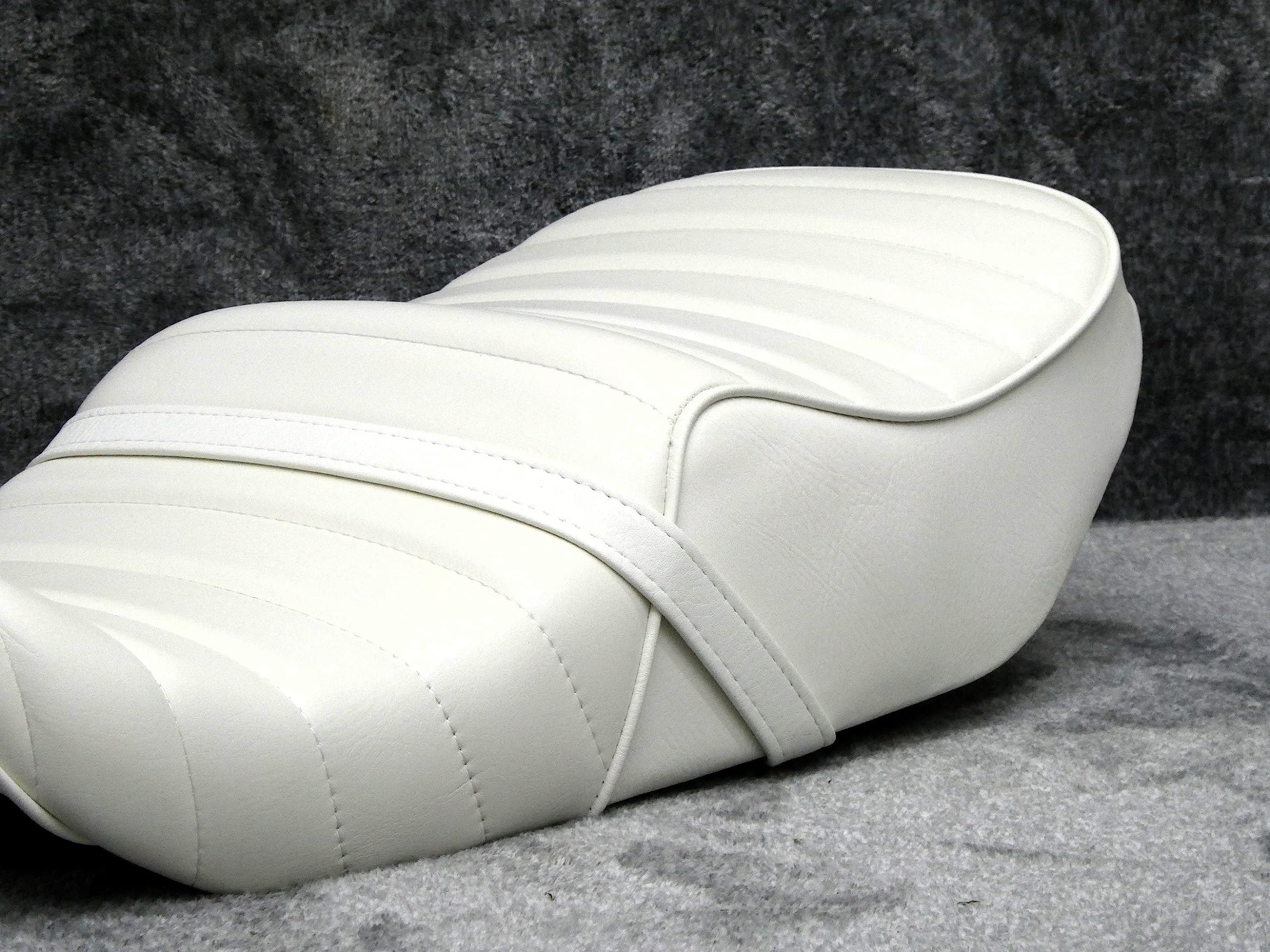 Amazon | インパルス 後期 白皮 タックロールシート | シート本体 | 車