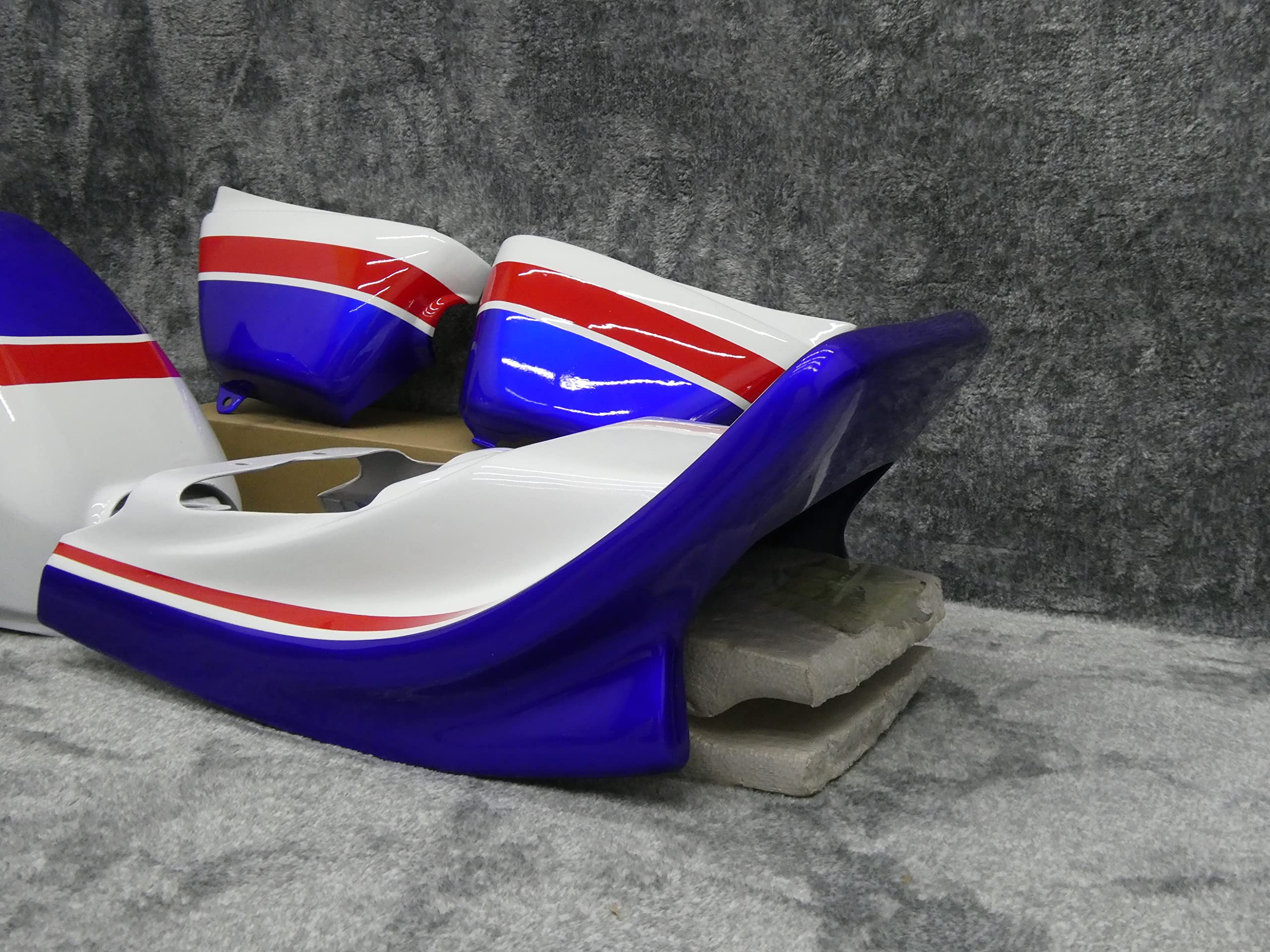 Amazon | エイプ50 外装セット CBX 青白1型 風 STD