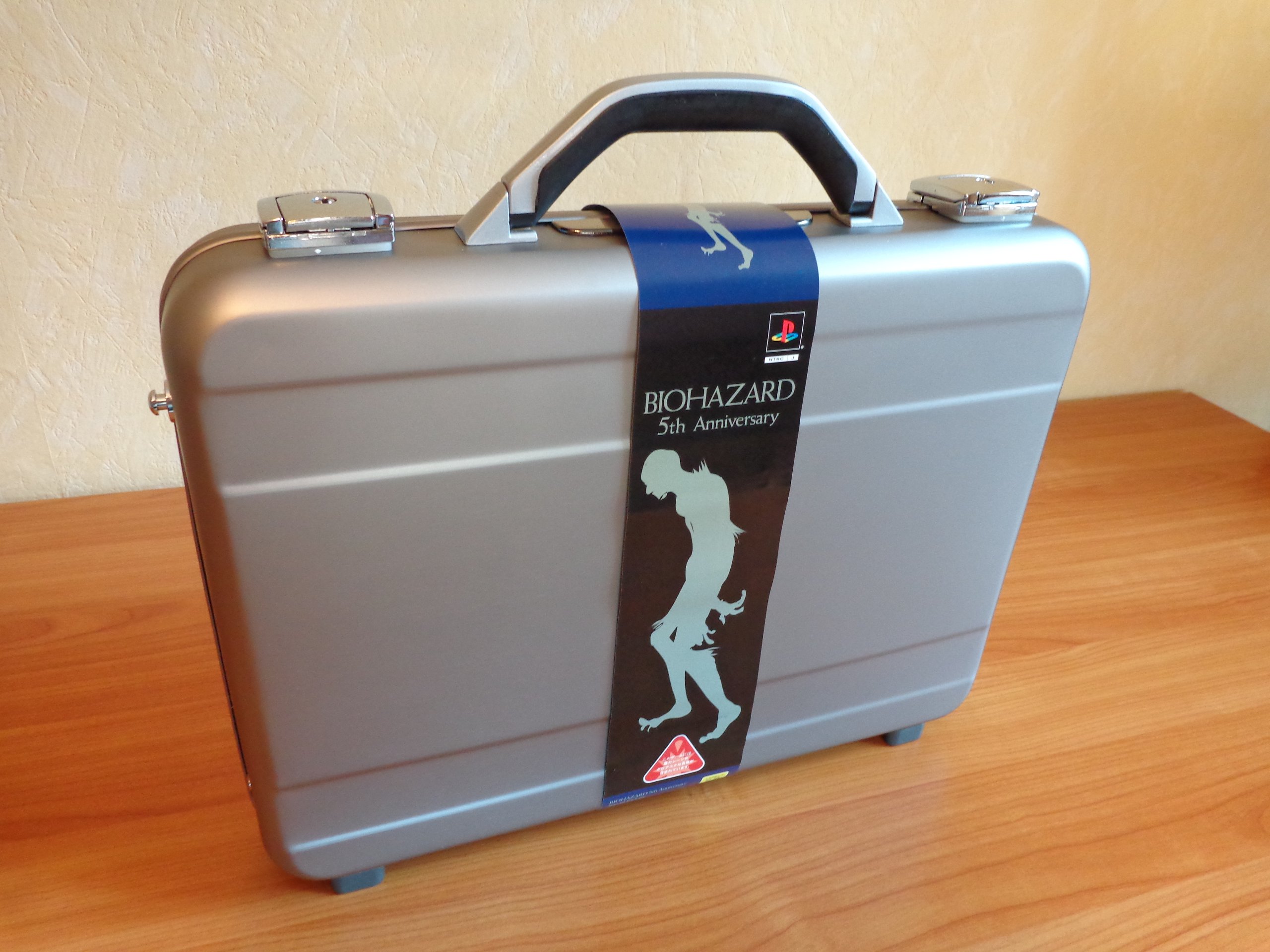 Amazon | バイオハザード5周年記念スペシャルパッケージ ナイトメア