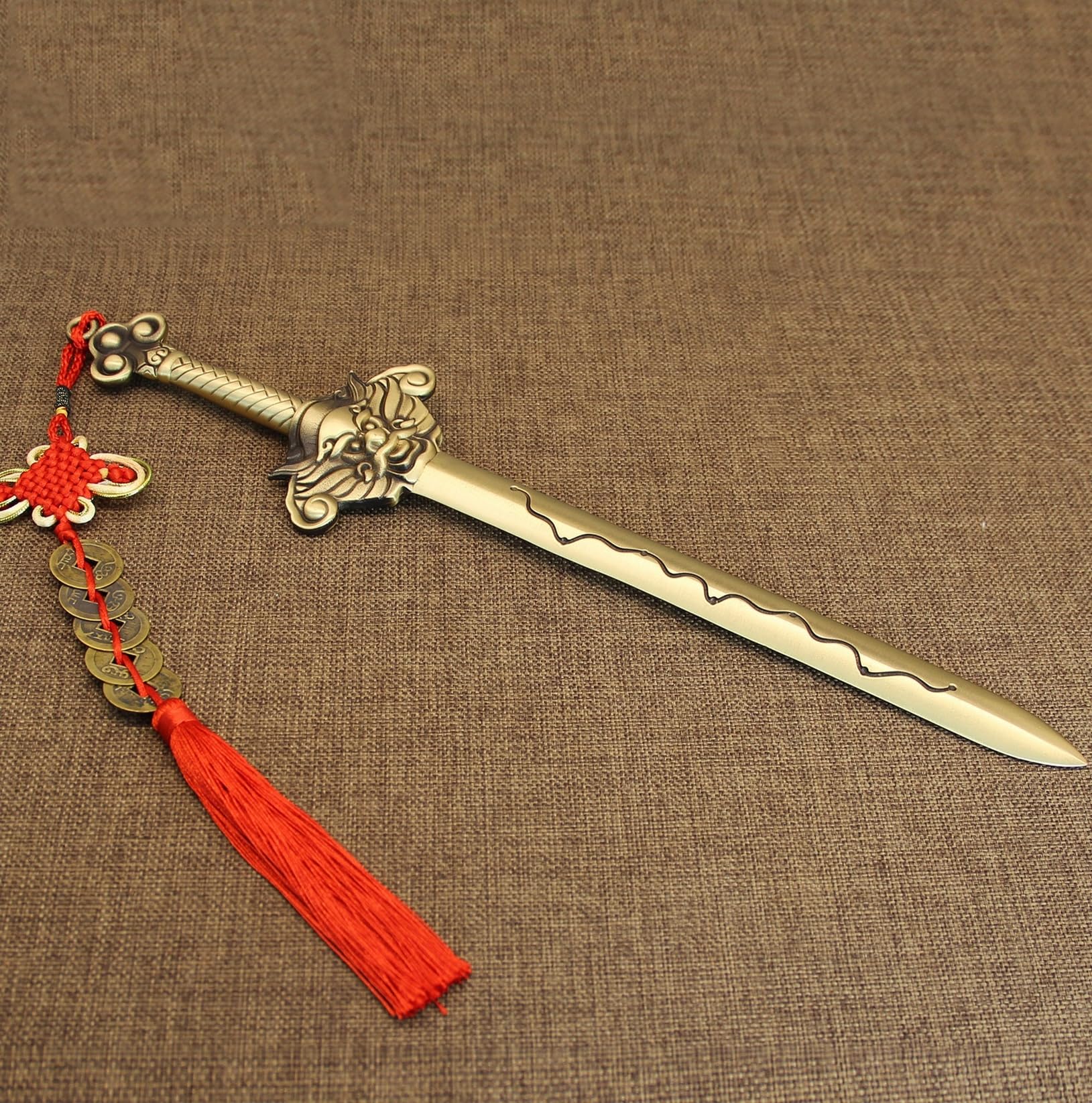 Amazon.co.jp: 風水剣 七星剣 銅製 長さ約48cm 七星刀 七星宝刀 龍剣