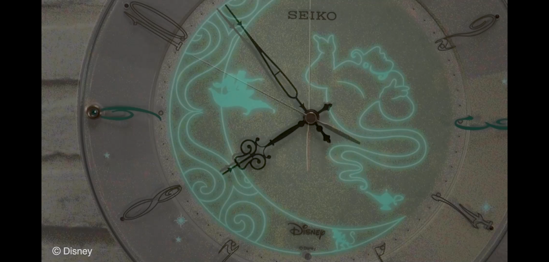 Amazon.co.jp: セイコークロック 掛け時計 キャラクター ディズニー