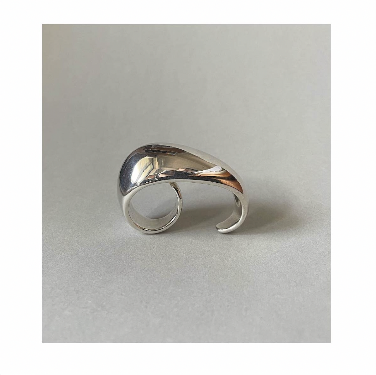 10年後も愛用したい、 ASAMIFUJIKAWAのシルバーダブルリング。｜10年後