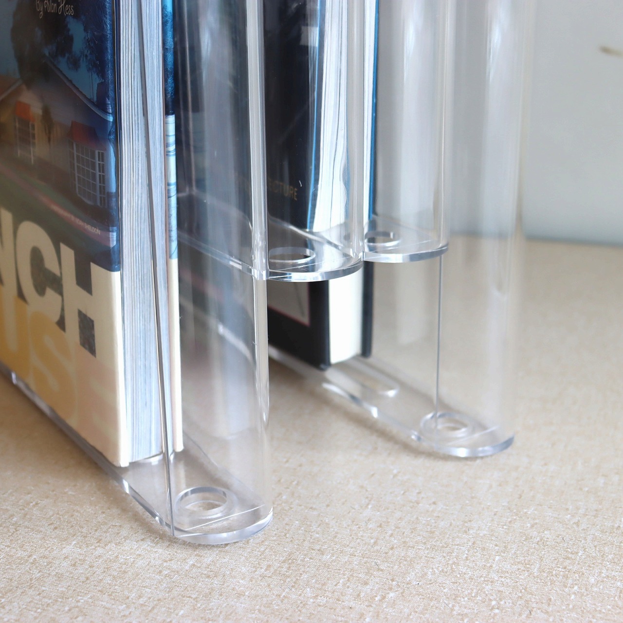 カルテル社製ルーサイトマガジンラック | マガジンラック・ワイヤー