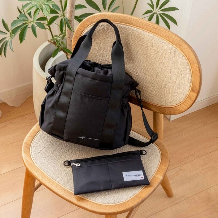 JTB完全監修 ころんとかわいい7ポケット超軽量巾着バッグBOOK | 商品